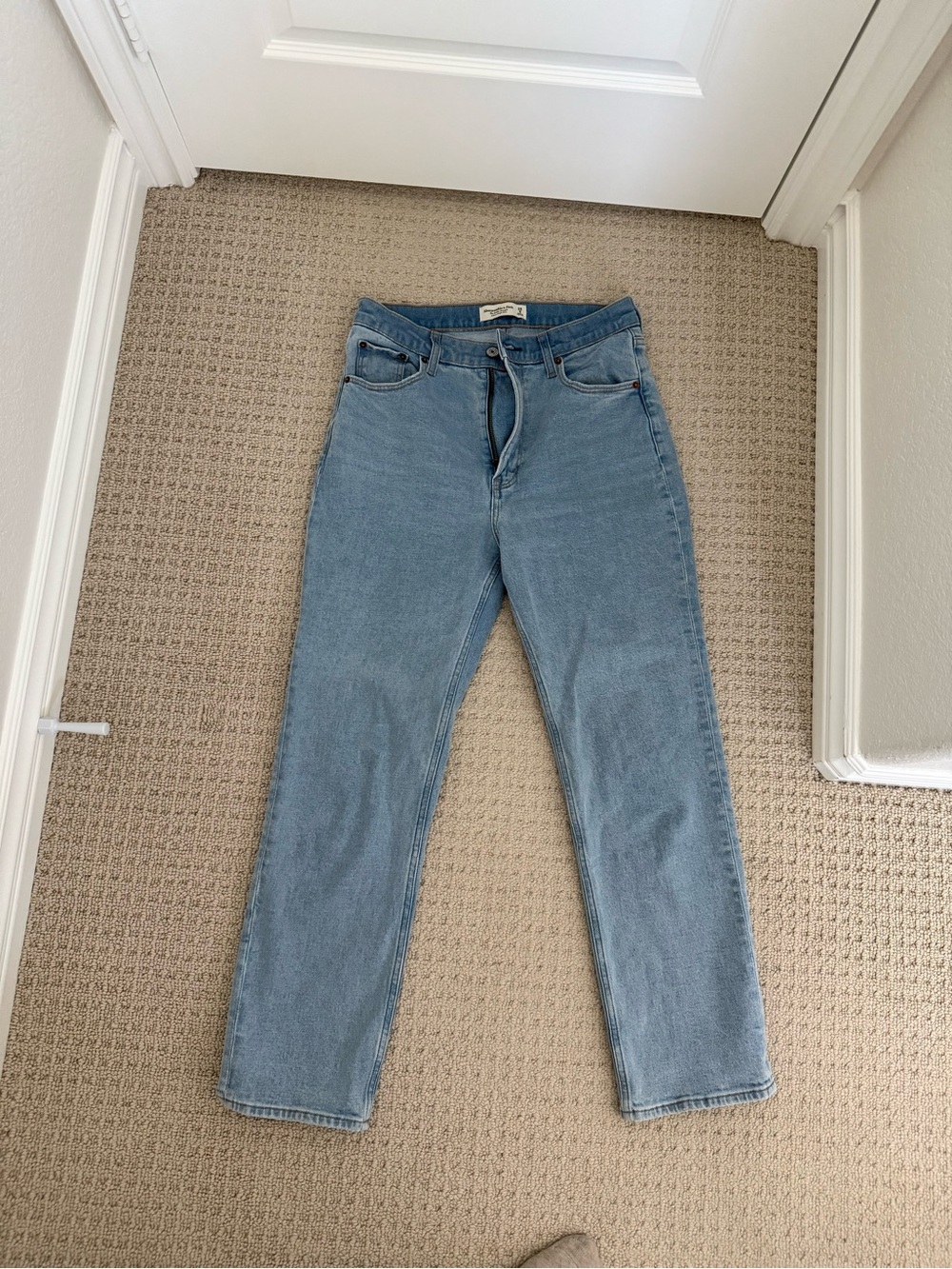 Women’s Abercrombie High Waist Straight Leg Jean